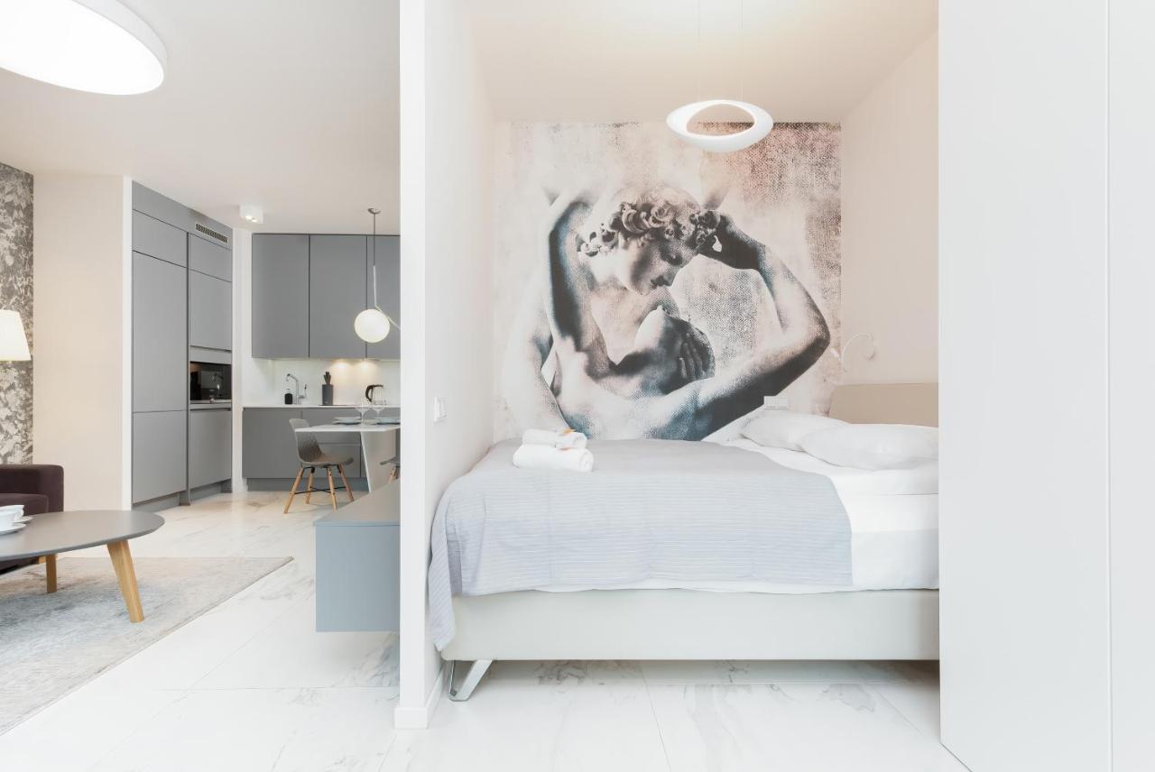Mennica Residence - City Center Apartments By Noclegi Renters วอร์ซอ ภายนอก รูปภาพ