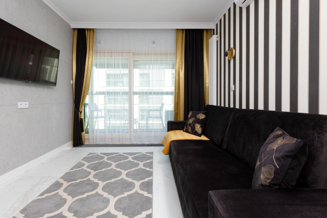 Mennica Residence - City Center Apartments By Noclegi Renters วอร์ซอ ภายนอก รูปภาพ